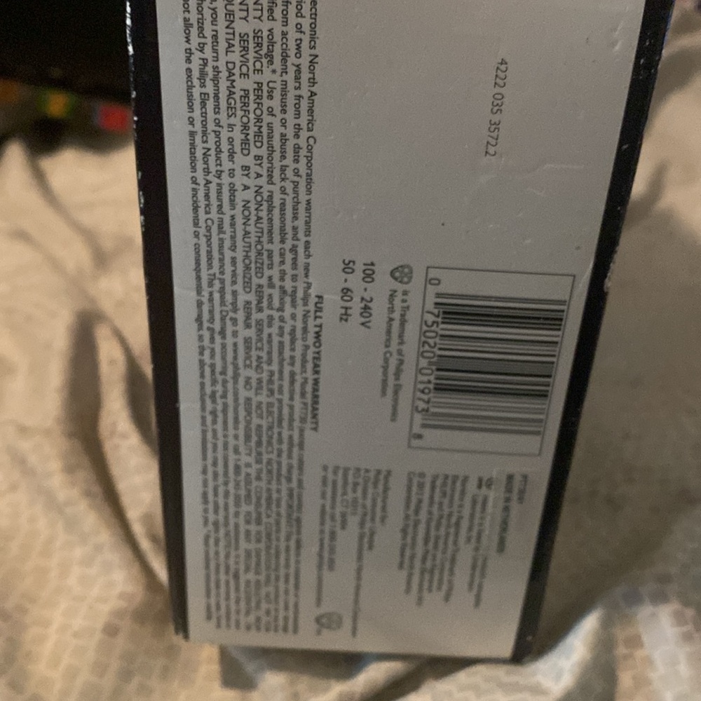 Philips Norelco PowerTouch Electric Razor - Picture 4 of 4